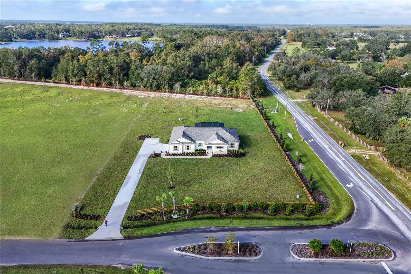 SHORELINE RANCH - Residential