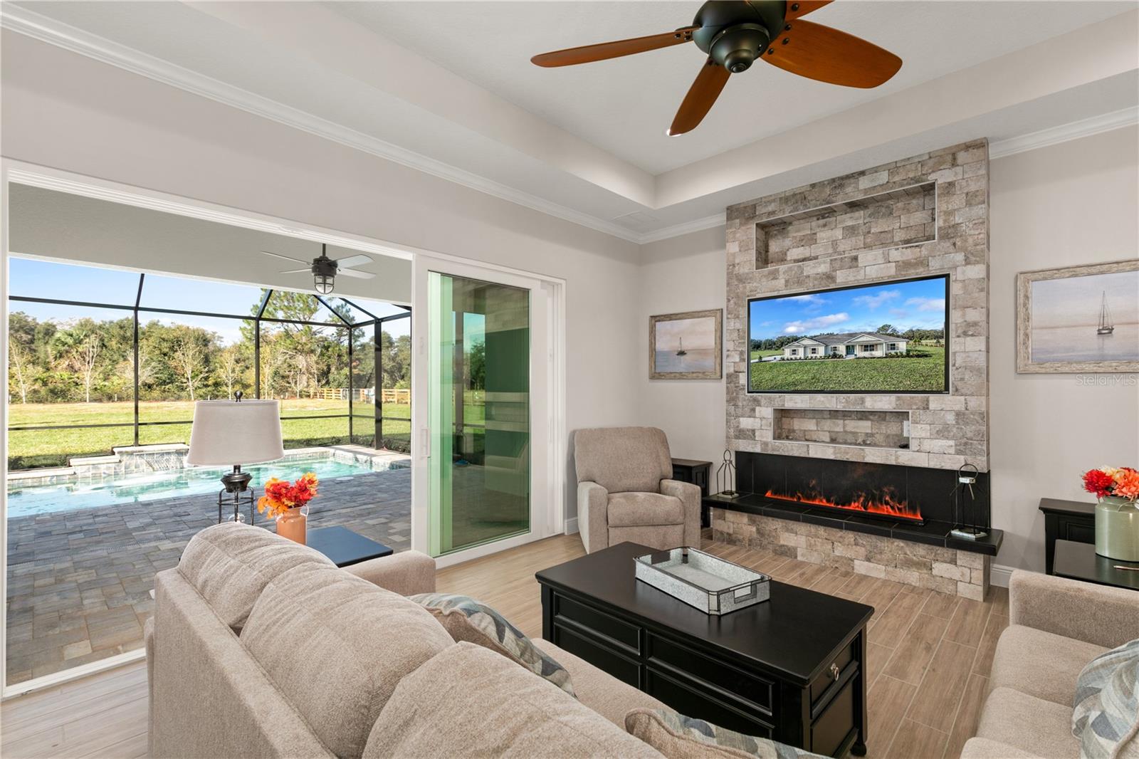SHORELINE RANCH - Residential
