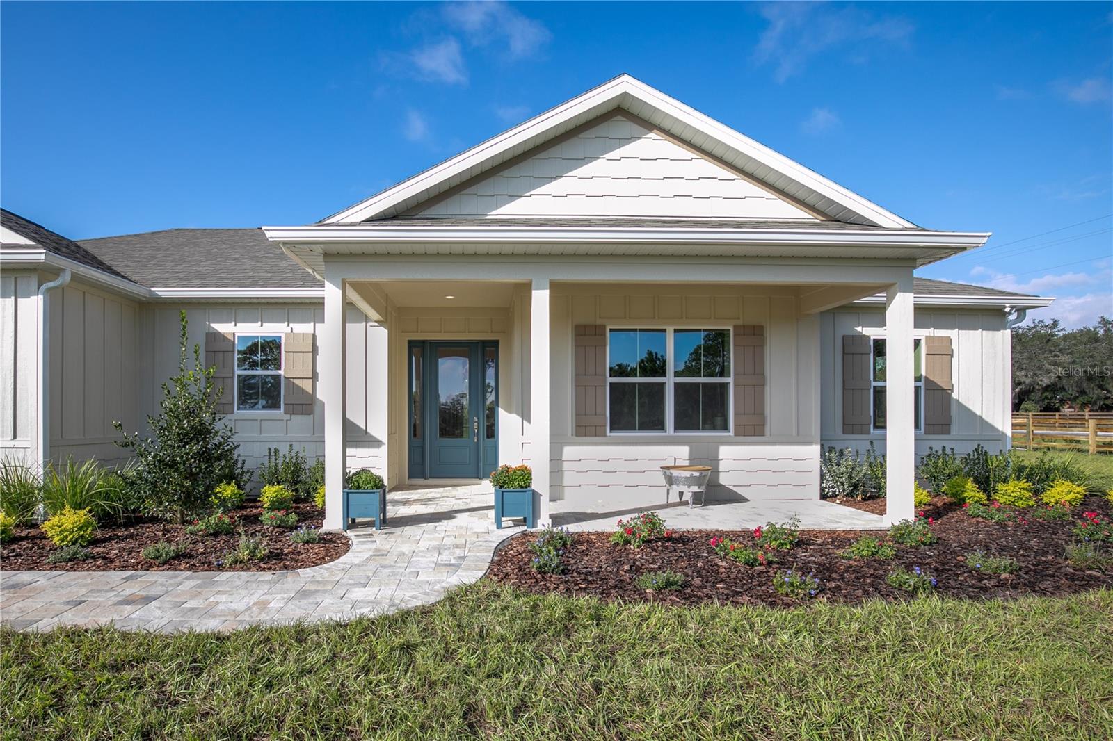 SHORELINE RANCH - Residential