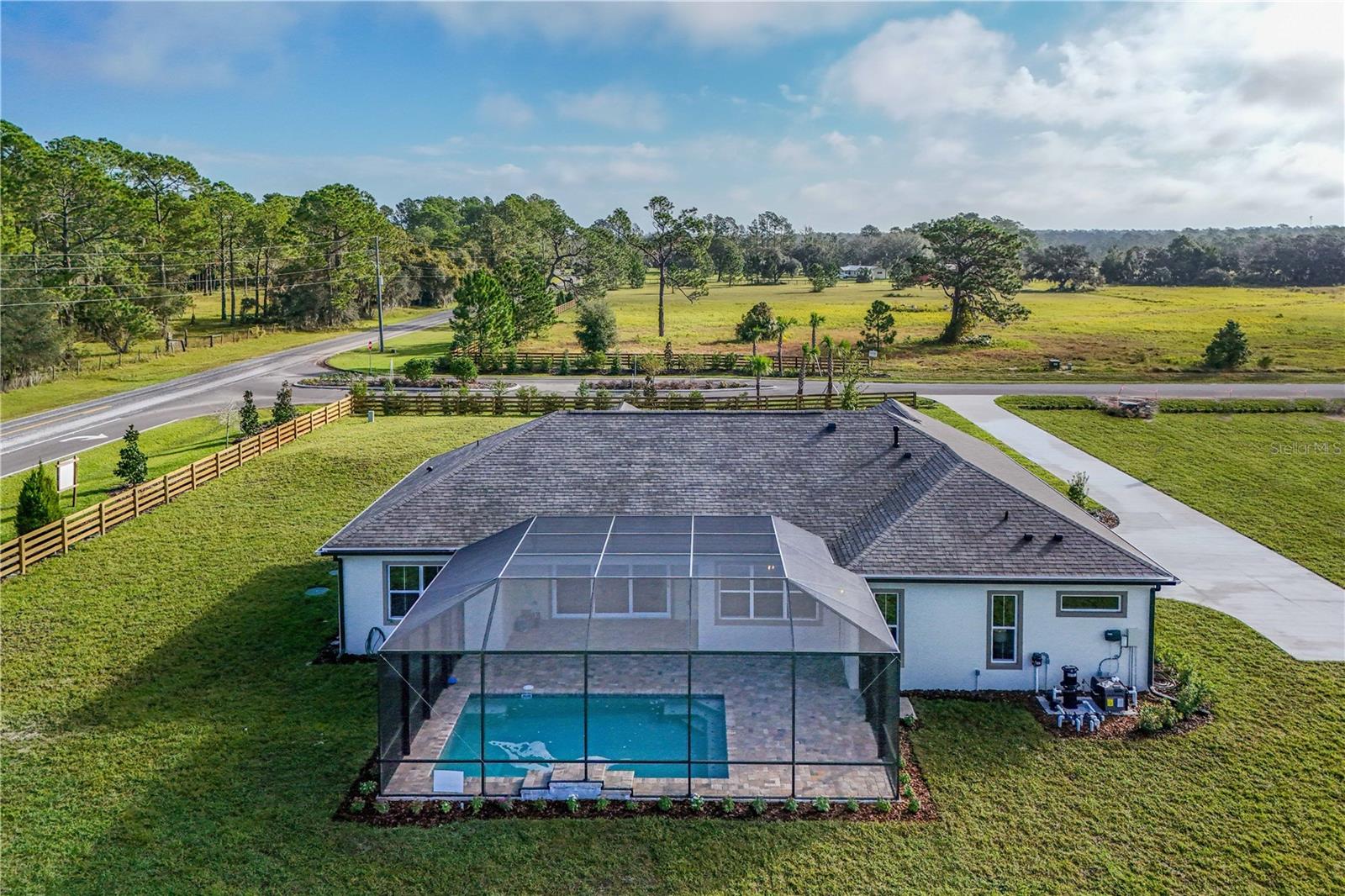 SHORELINE RANCH - Residential