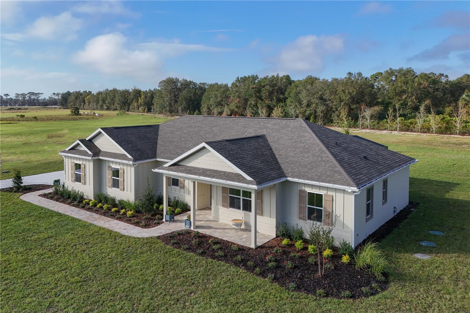 SHORELINE RANCH - Residential