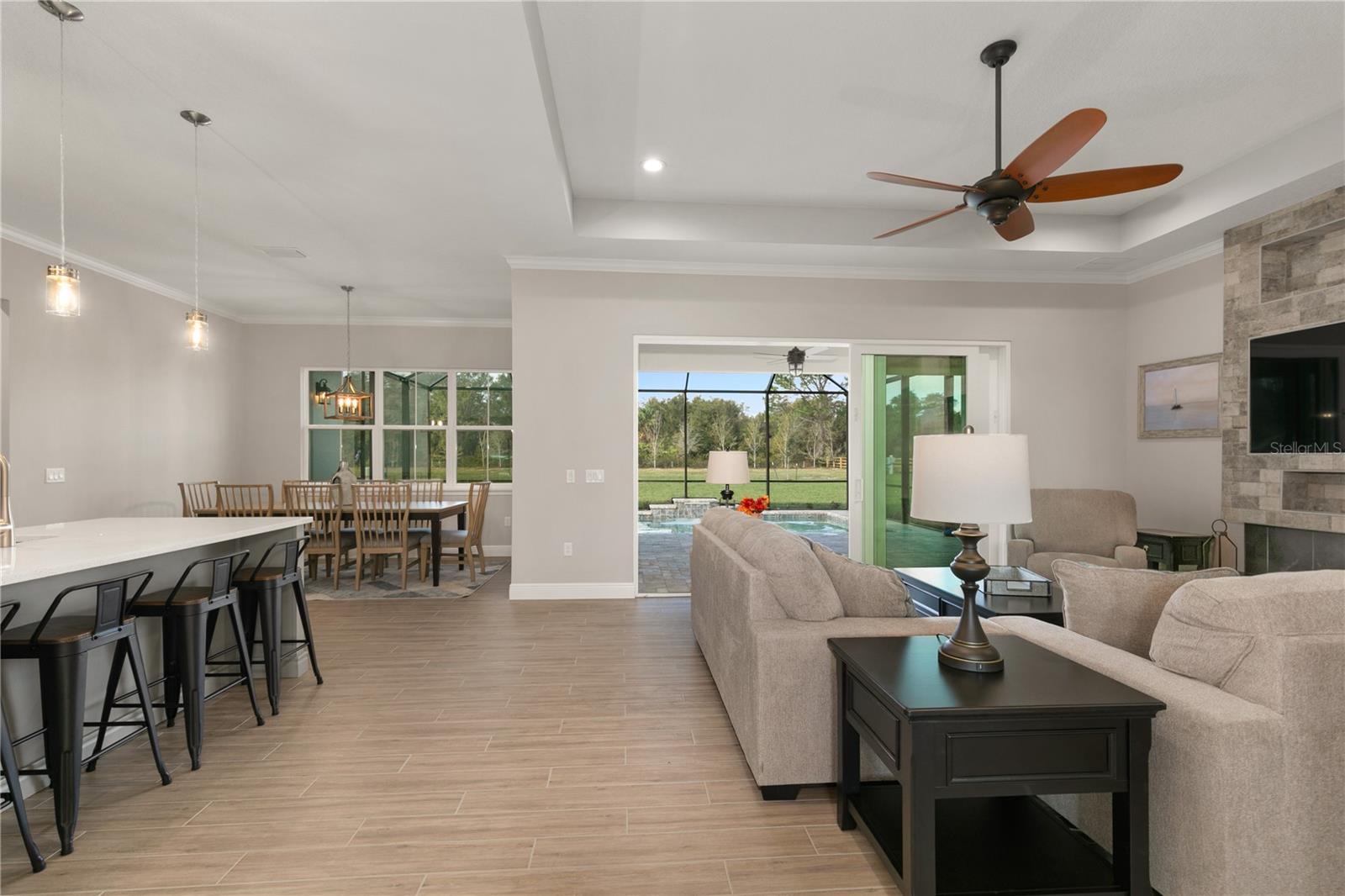 SHORELINE RANCH - Residential