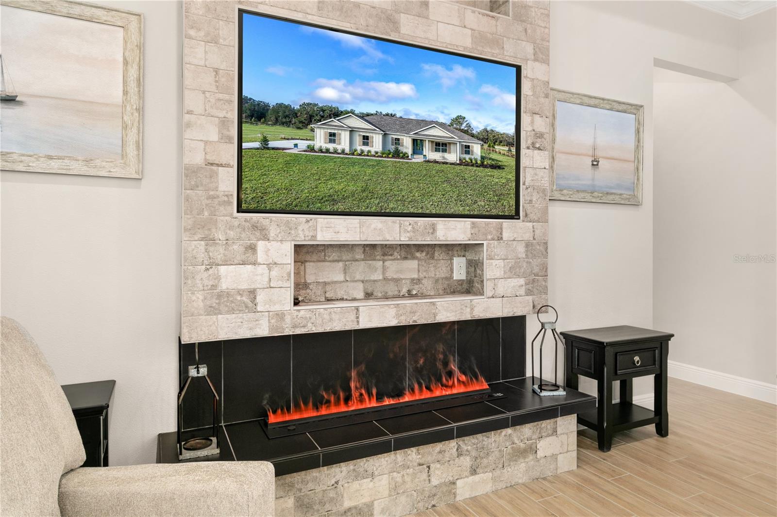 SHORELINE RANCH - Residential