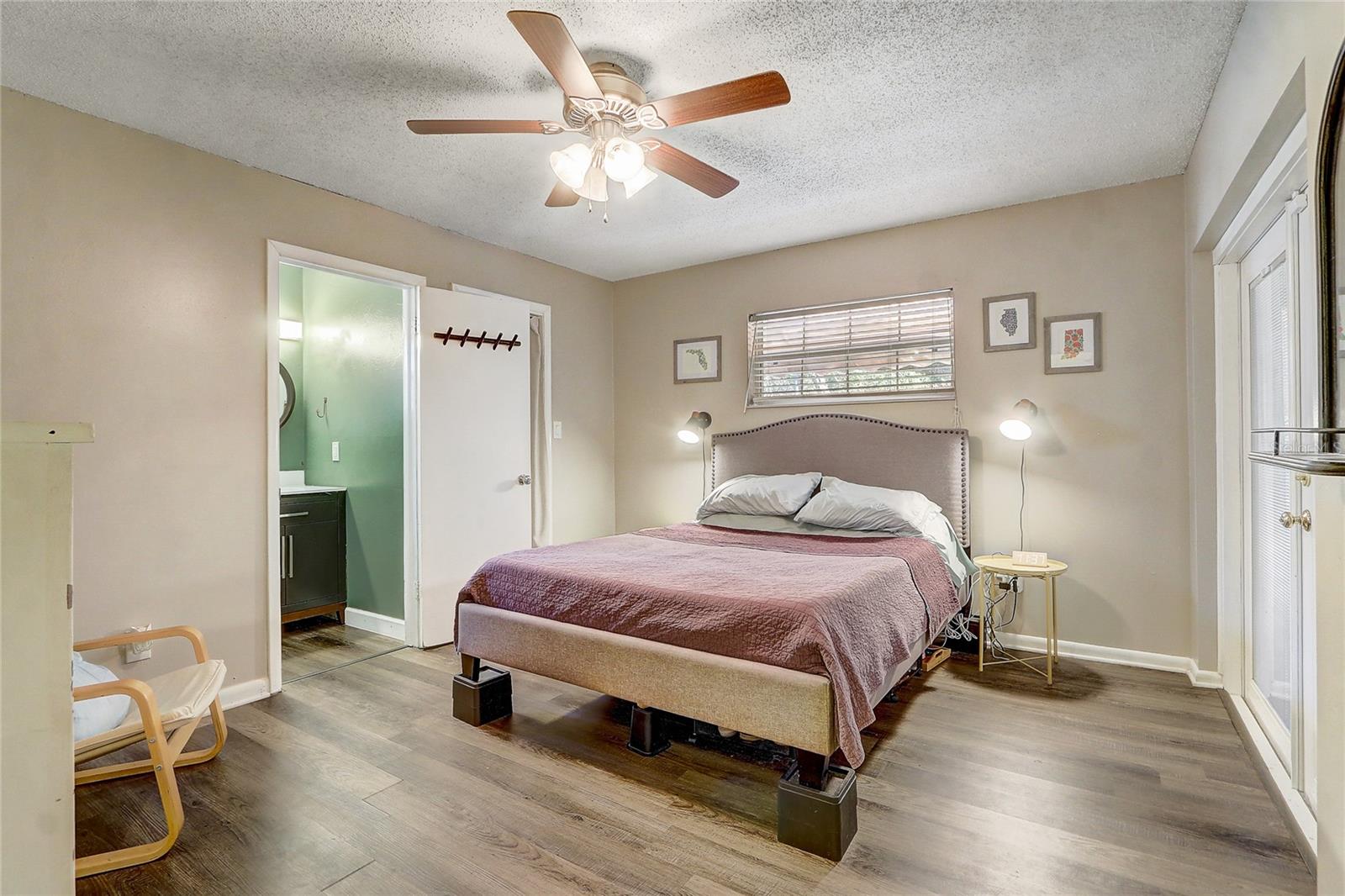 LAUREL SPGS - Residential