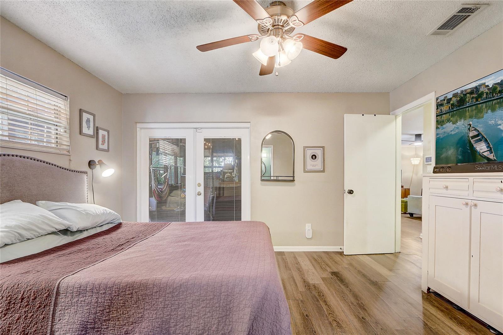 LAUREL SPGS - Residential