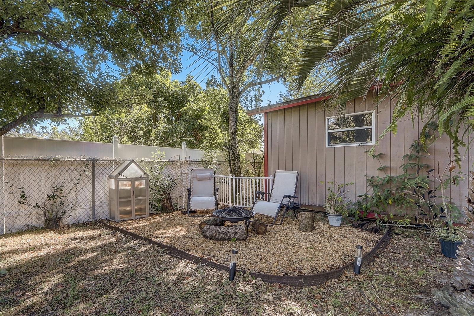 LAUREL SPGS - Residential