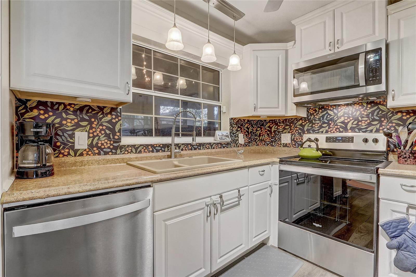 LAUREL SPGS - Residential