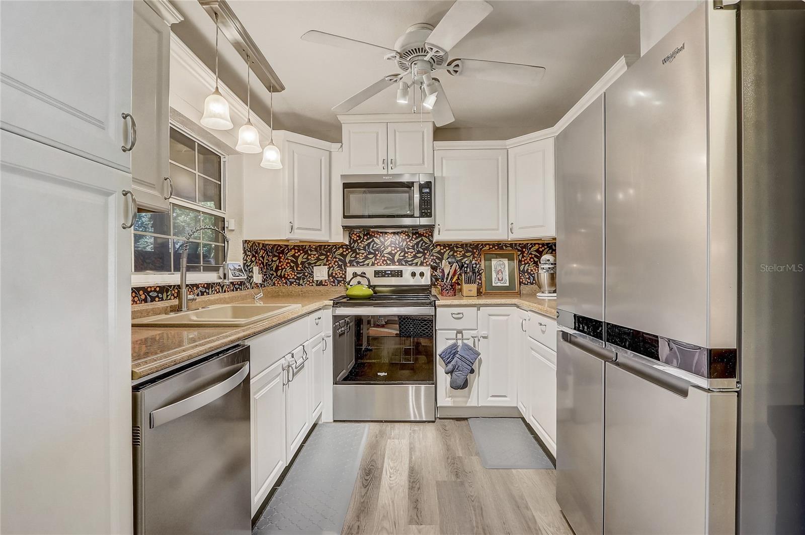 LAUREL SPGS - Residential