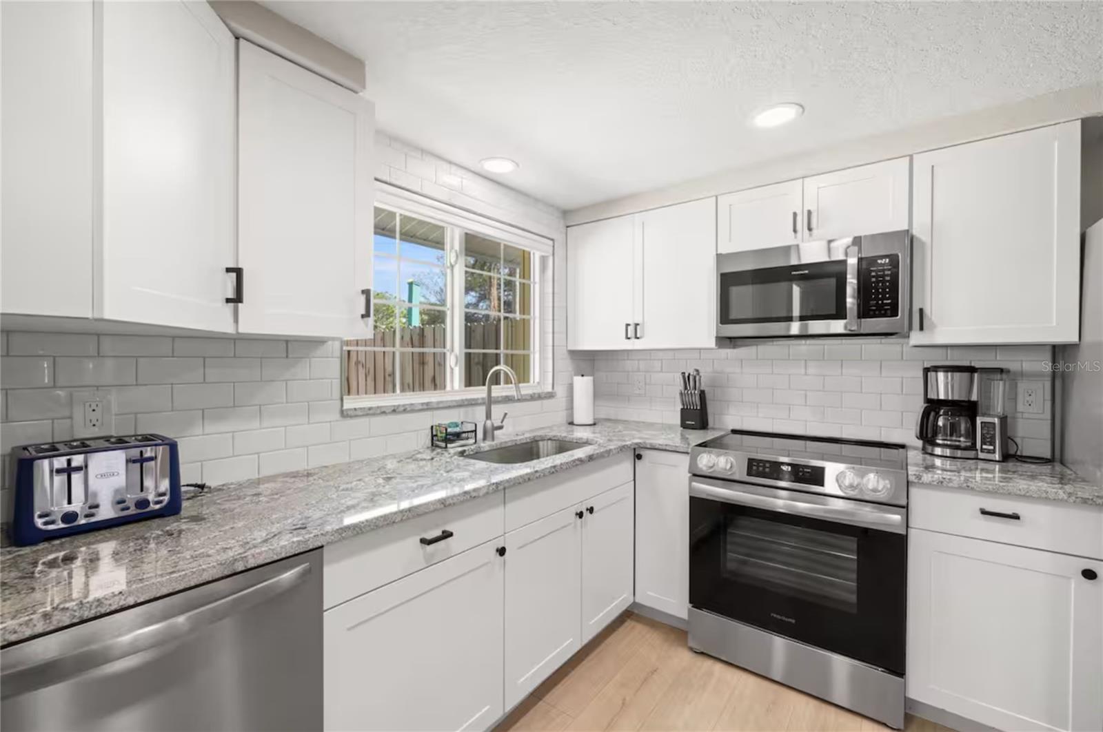 OZONA SHORES 1ST ADD - Residential