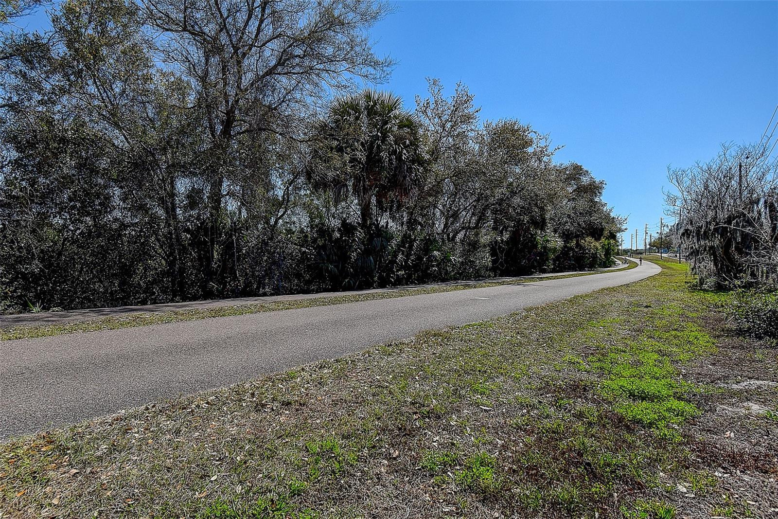 OZONA SHORES 1ST ADD - Residential