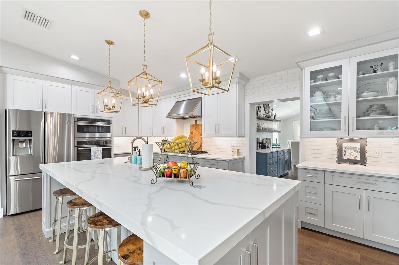 TIMBERLANE SHORES - Residential