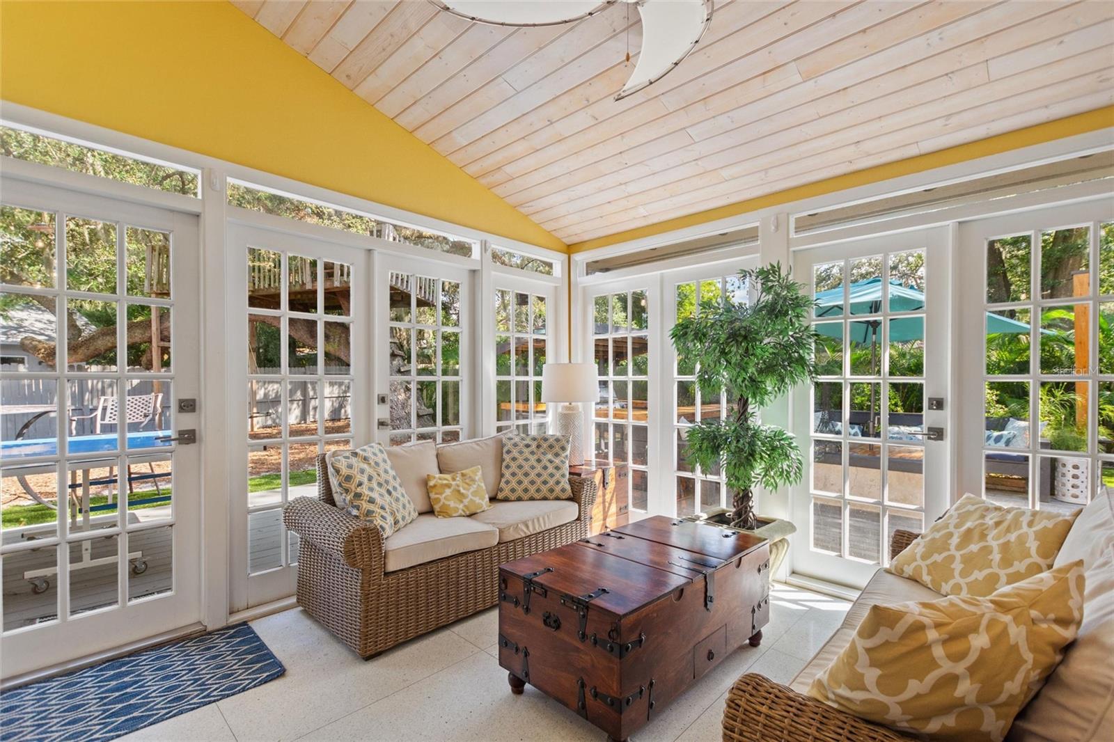 TIMBERLANE SHORES - Residential