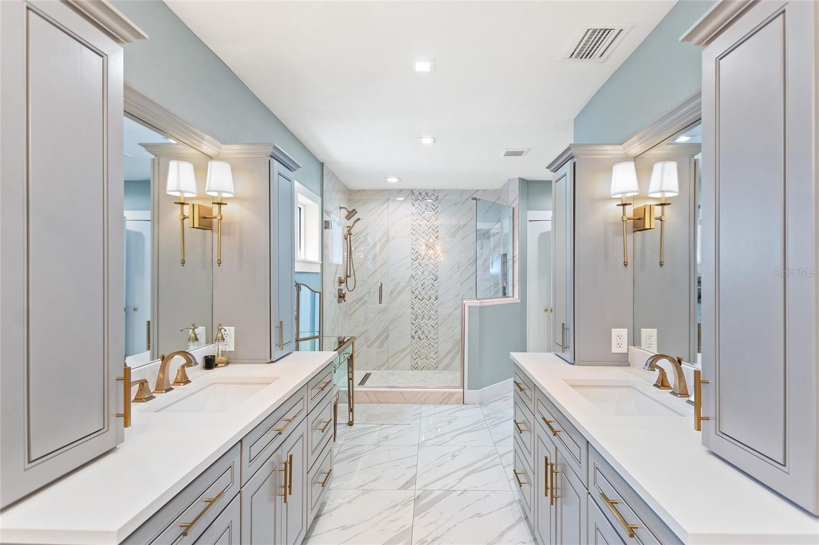 TIMBERLANE SHORES - Residential