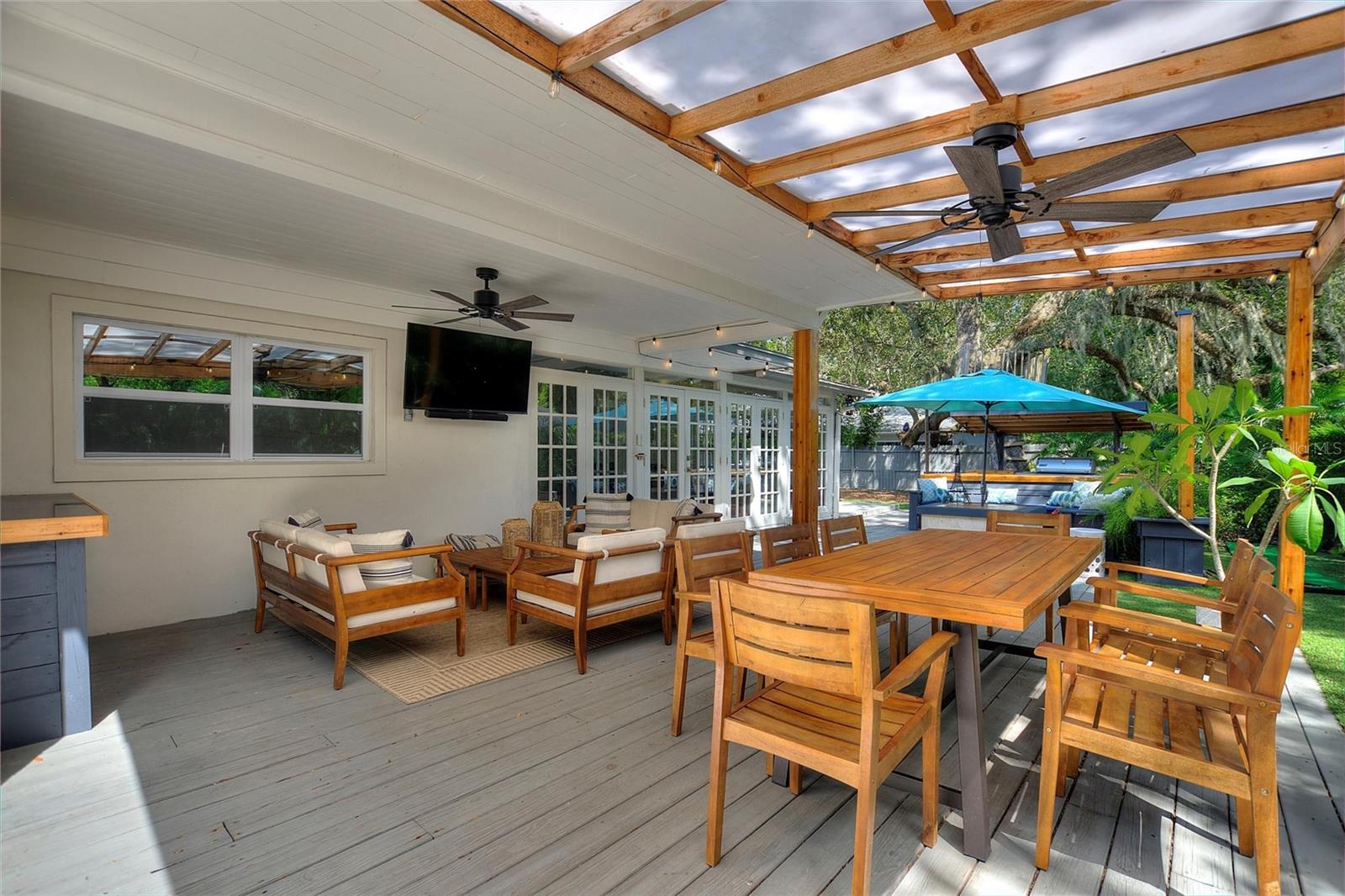 TIMBERLANE SHORES - Residential