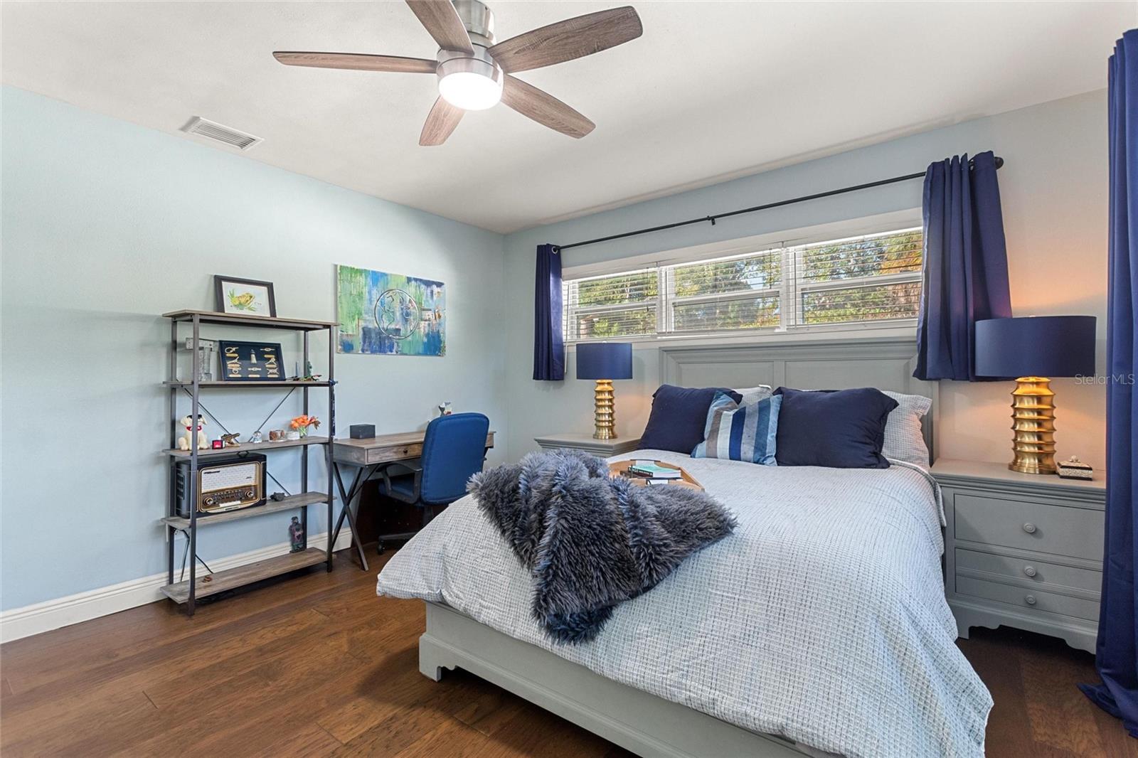 TIMBERLANE SHORES - Residential