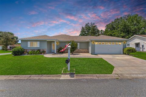 Photo of 9498 SE 174th Loop, Summerfield, FL 34491 (MLS # OM725767)