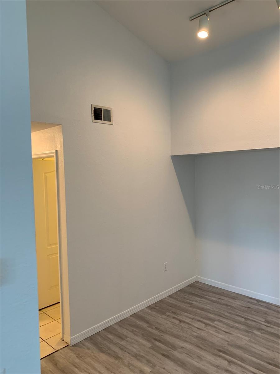 BELLA VILLINO VI - Residential Lease