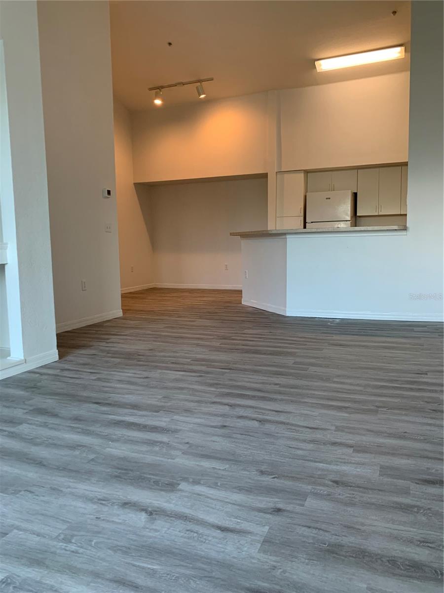 BELLA VILLINO VI - Residential Lease