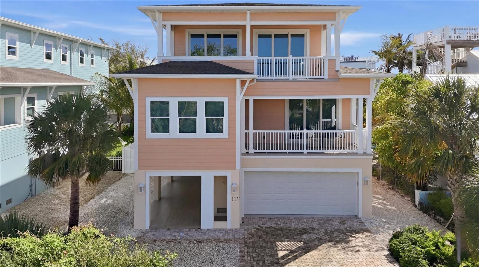 113 AQUA LANE