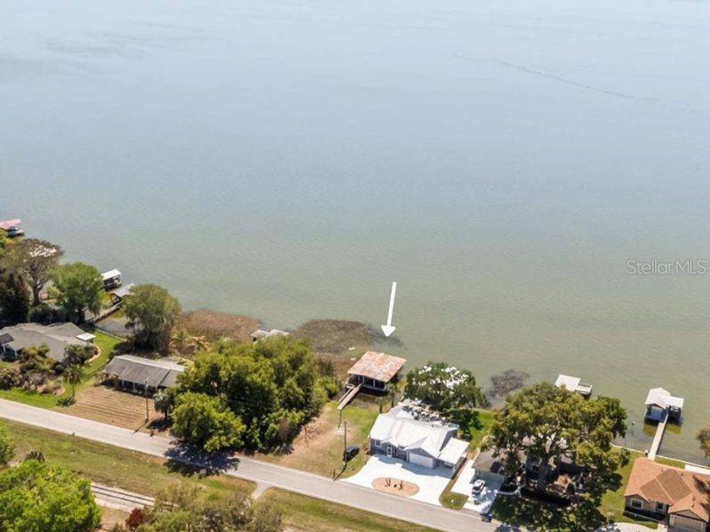 Photo of 31227 Temple Avenue, Tavares, FL 32778 (MLS # G5109462)