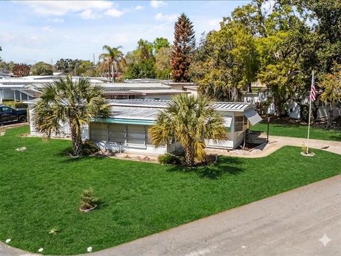 Property photo of 31227 Temple Avenue, Tavares, FL 32778