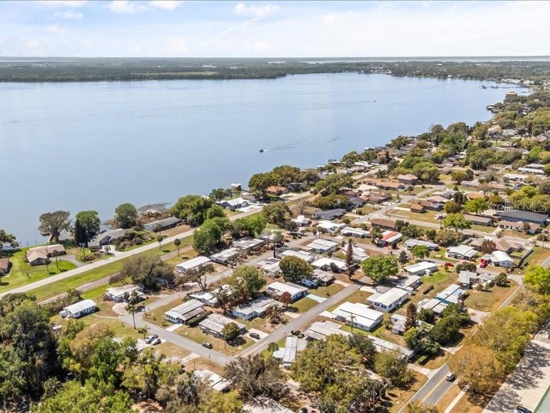 LA DORA MANOR - Residential