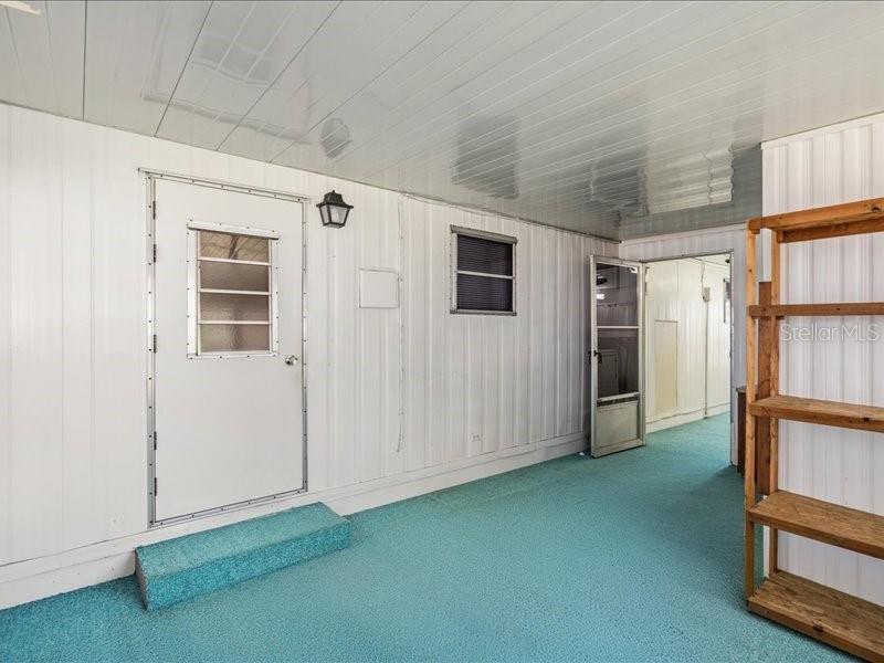 LA DORA MANOR - Residential