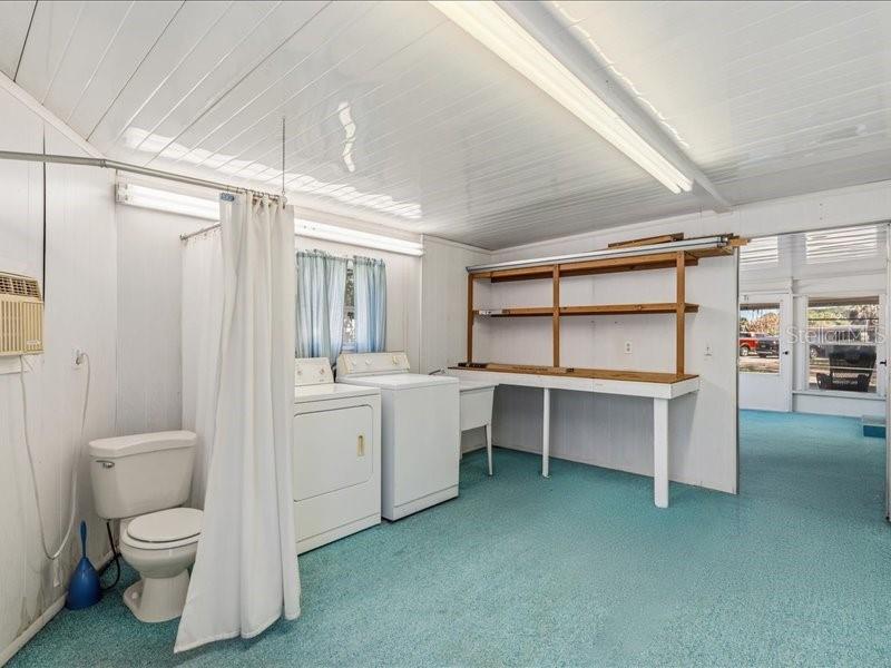 LA DORA MANOR - Residential