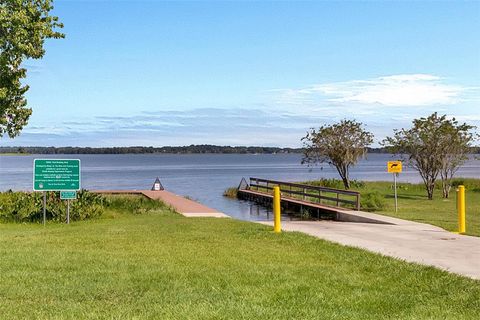 Tiny photo for 120 E Croton Way, Howey In The Hills, FL 34737 (MLS # G5105448)