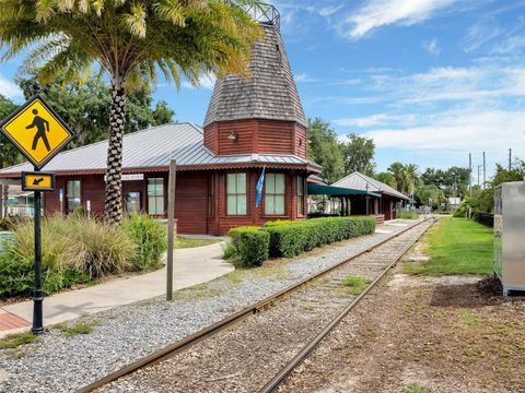 Tiny photo for 120 E Croton Way, Howey In The Hills, FL 34737 (MLS # G5105448)