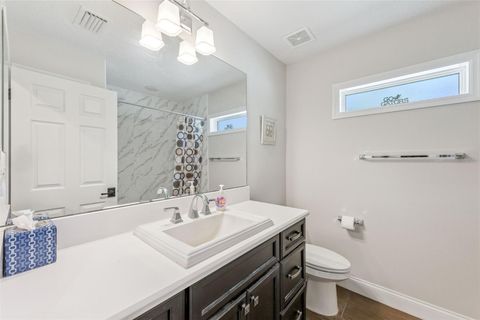 Tiny photo for 120 E Croton Way, Howey In The Hills, FL 34737 (MLS # G5105448)