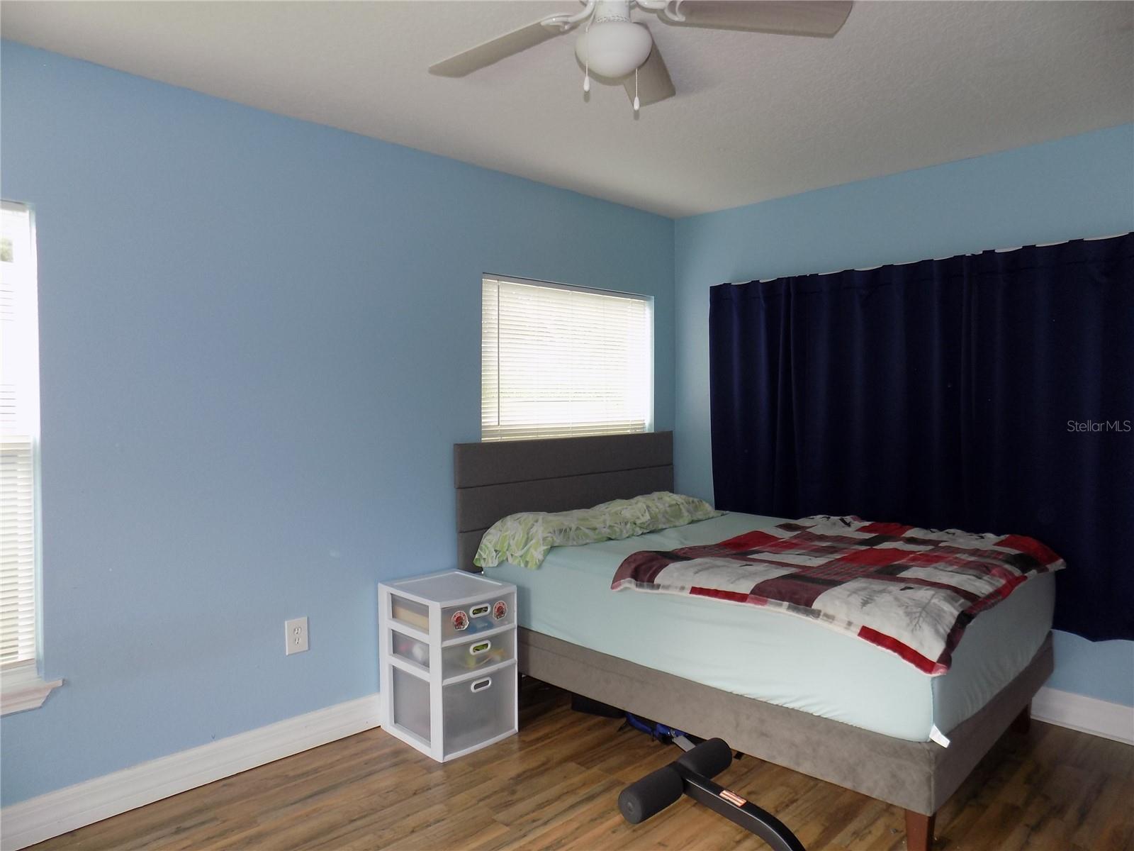 LEESBURG BEACH GROVE - Residential