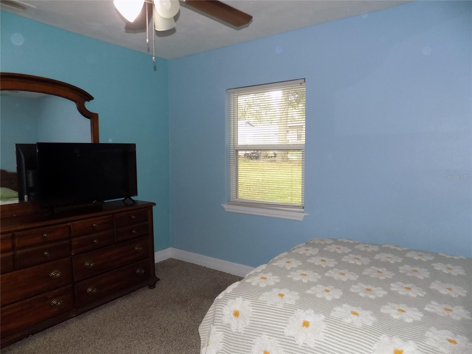 LEESBURG BEACH GROVE - Residential
