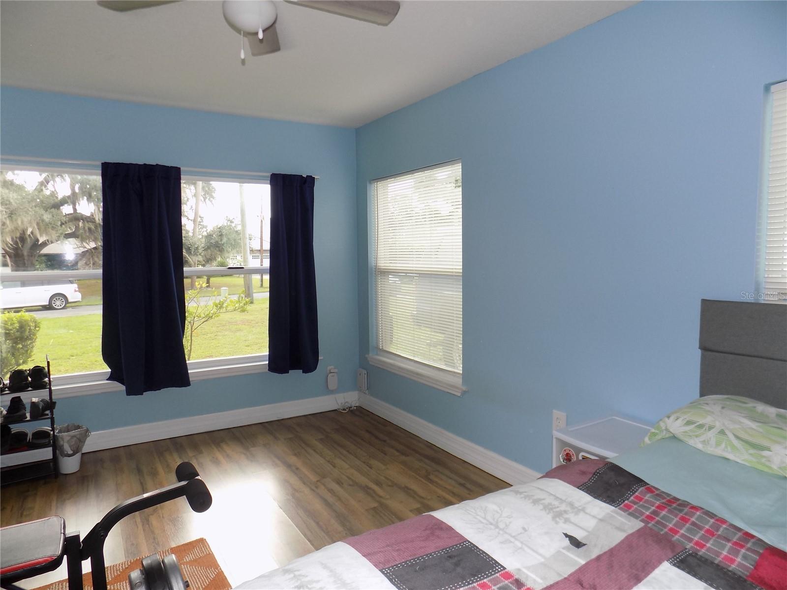 LEESBURG BEACH GROVE - Residential