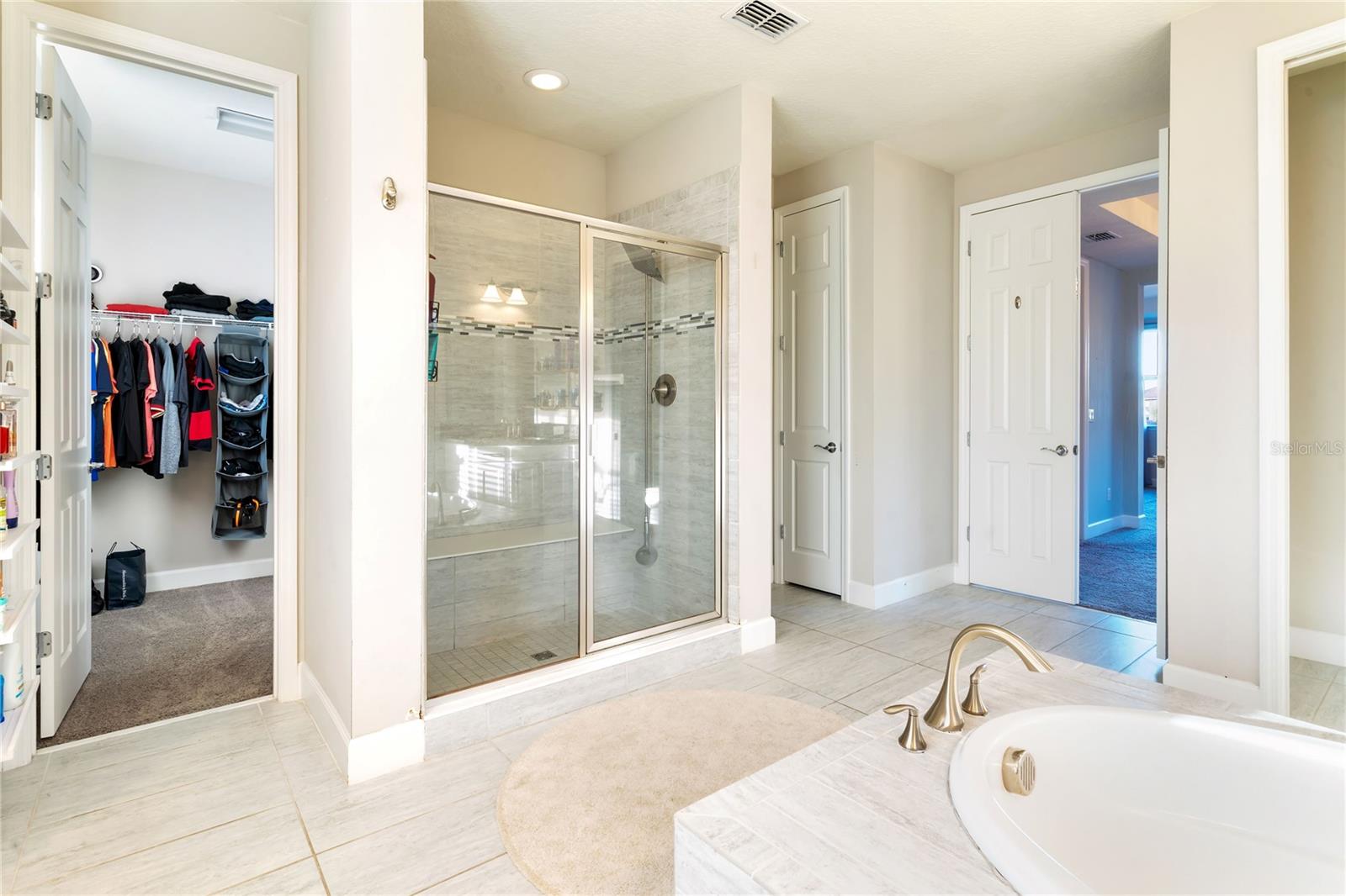 ROYAL LEGACY ESTATES - Residential