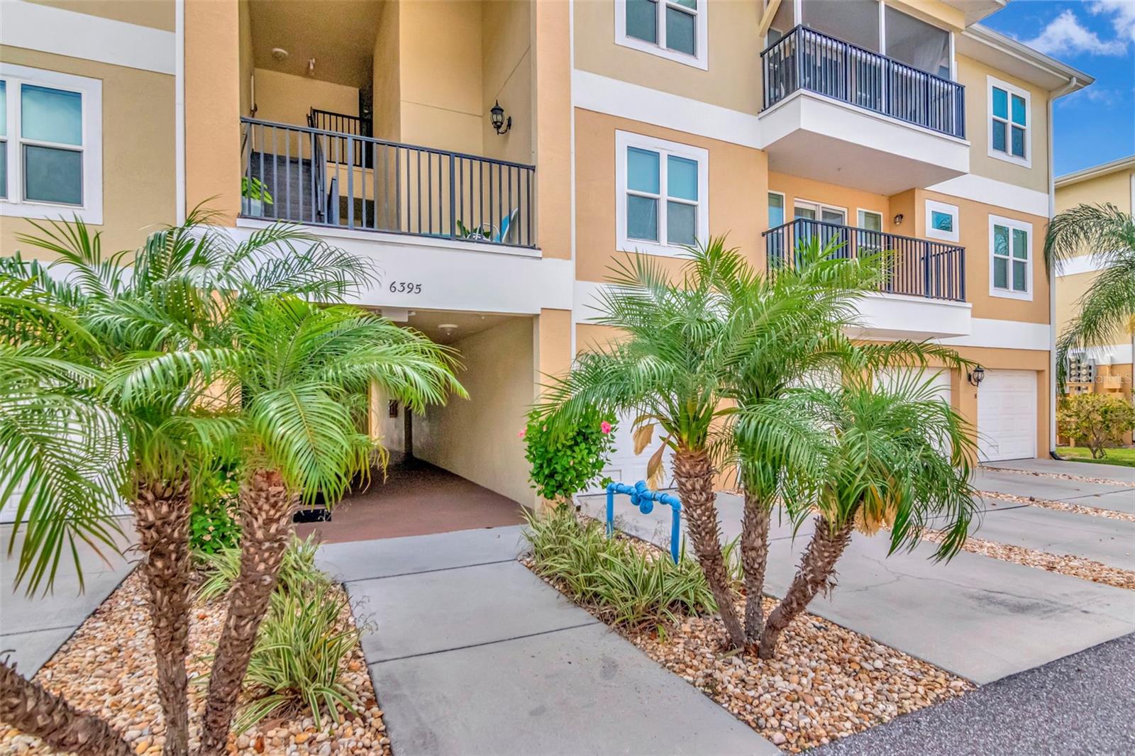 REGENCY PALMS CONDOS BLDG 6 - Residential