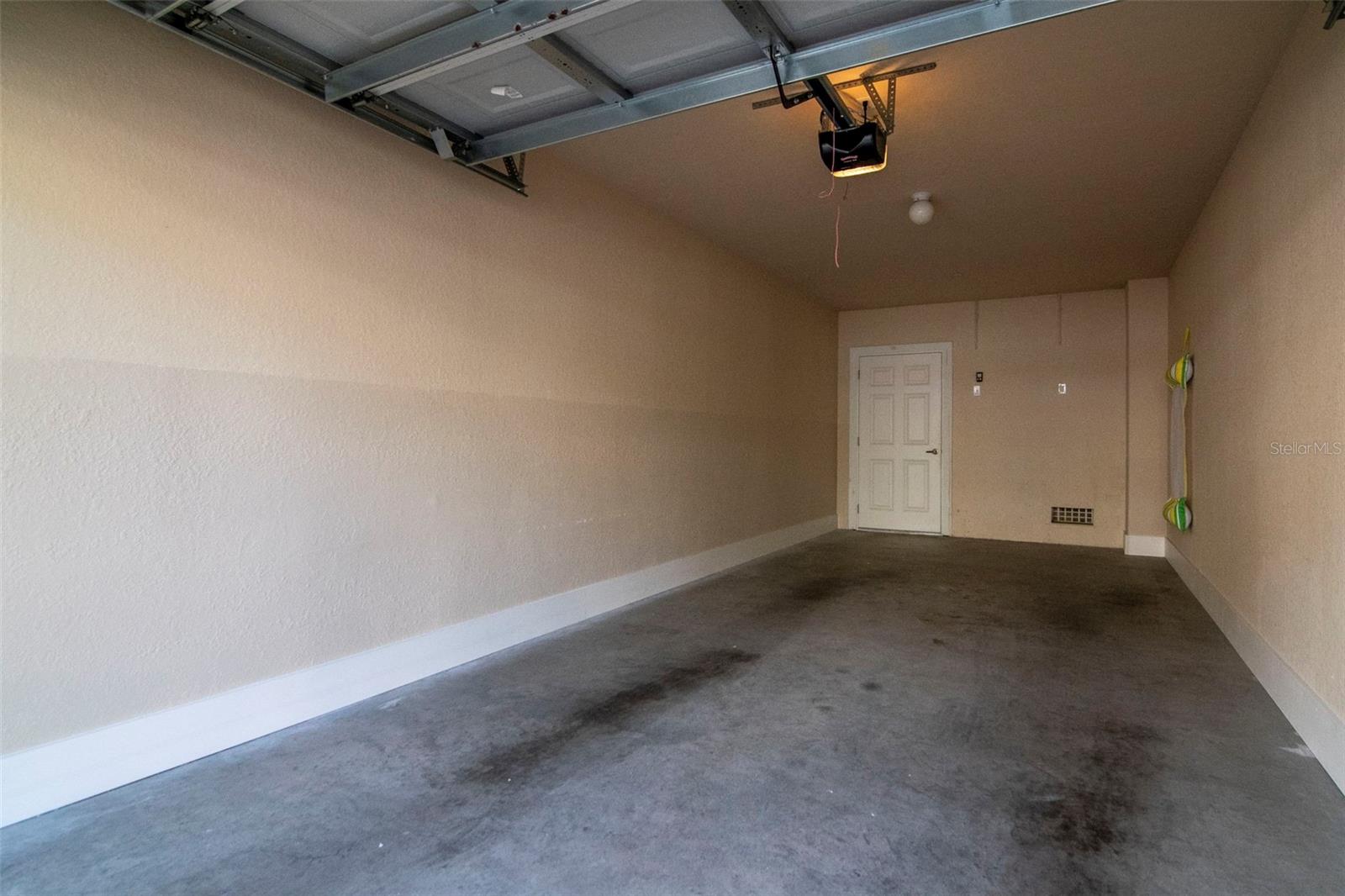 REGENCY PALMS CONDOS BLDG 6 - Residential