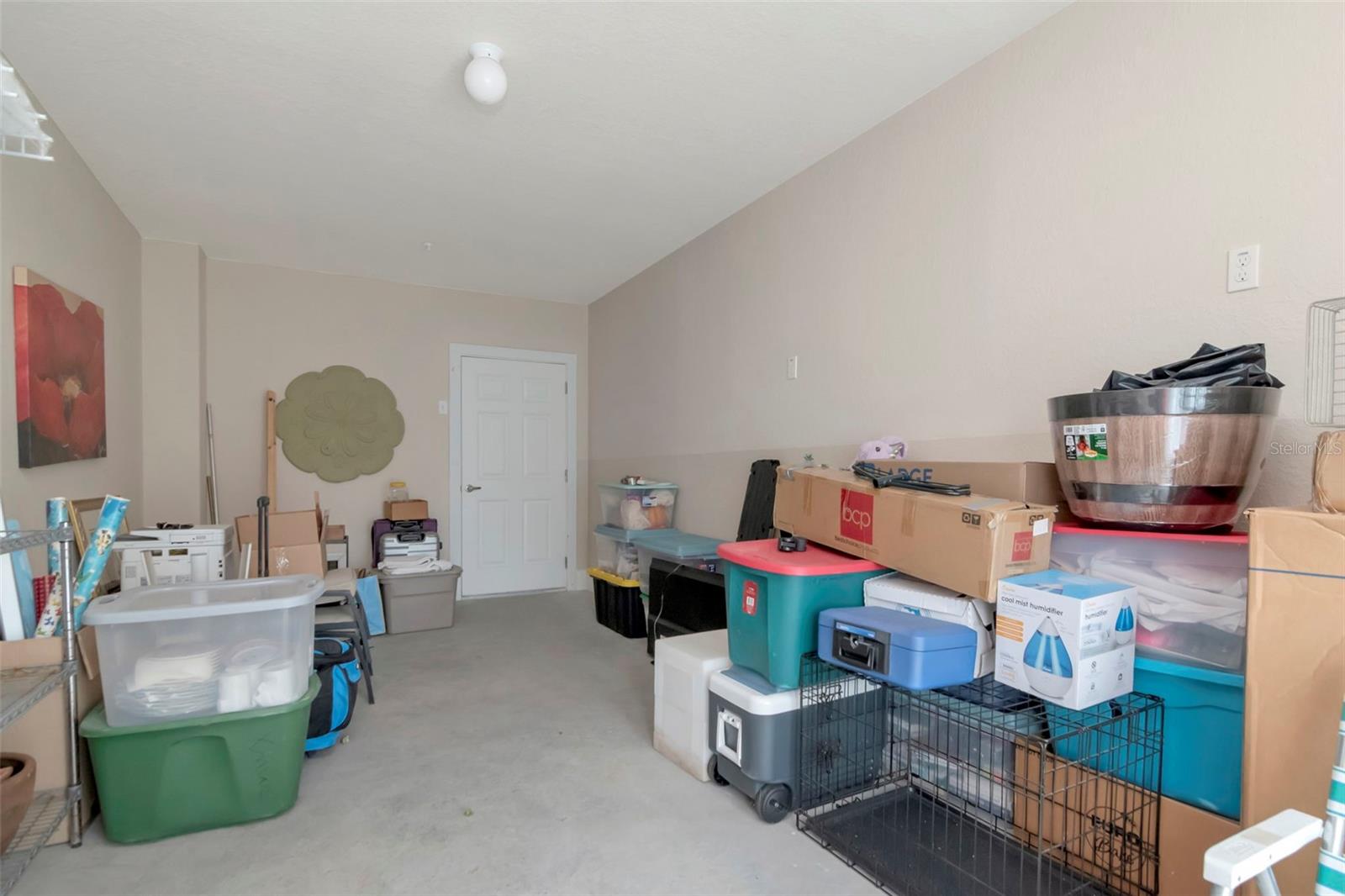 REGENCY PALMS CONDOS BLDG 6 - Residential
