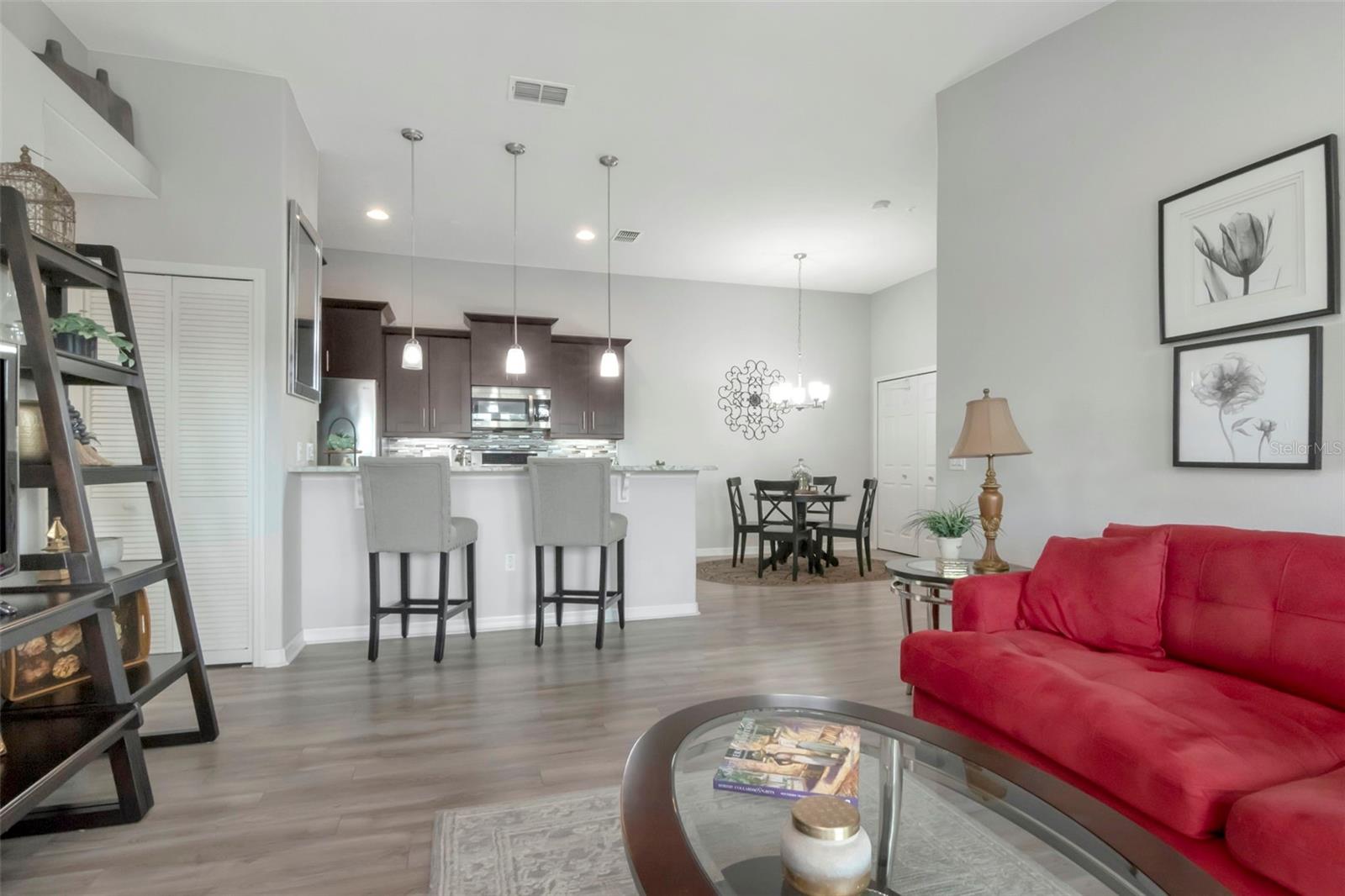REGENCY PALMS CONDOS BLDG 6 - Residential