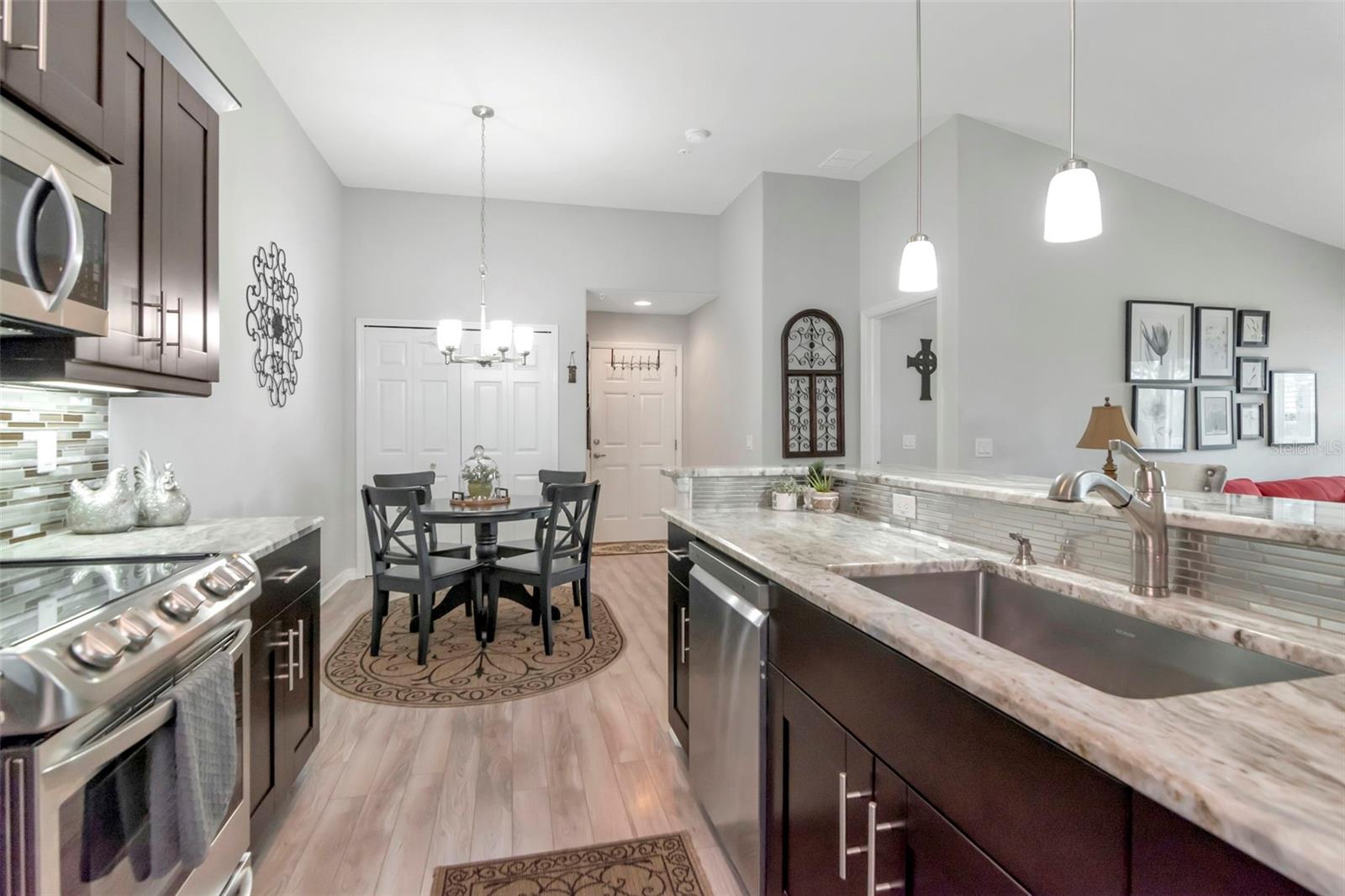 REGENCY PALMS CONDOS BLDG 6 - Residential