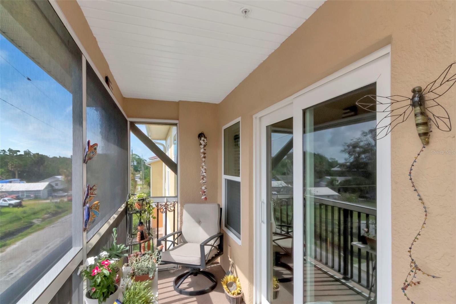 REGENCY PALMS CONDOS BLDG 6 - Residential