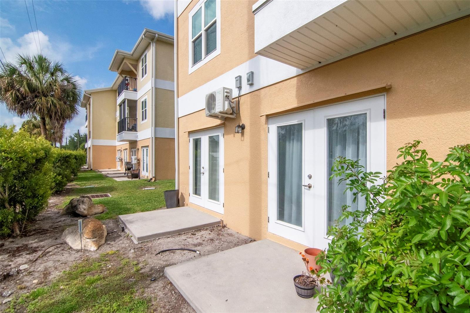 REGENCY PALMS CONDOS BLDG 6 - Residential