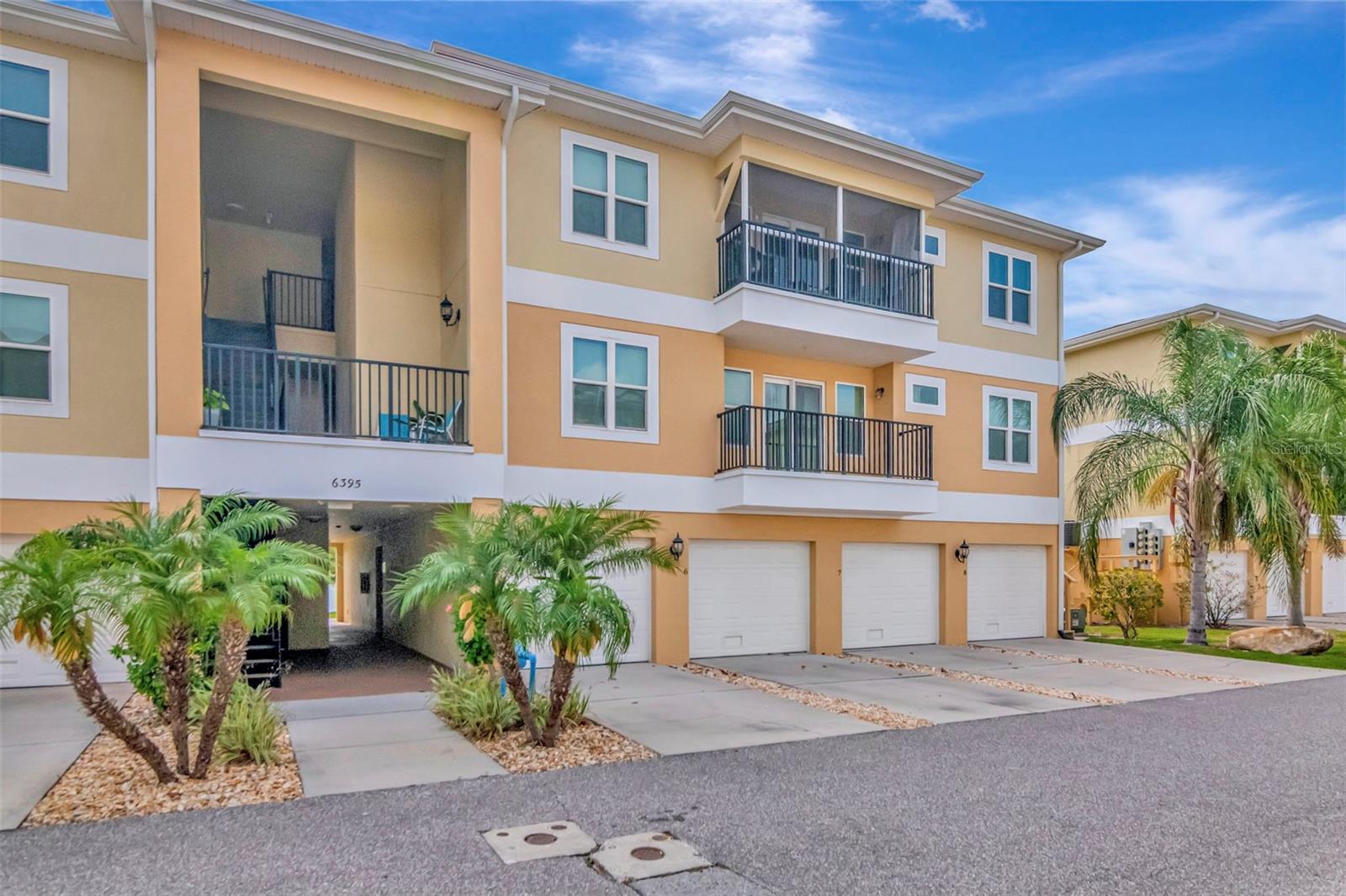 REGENCY PALMS CONDOS BLDG 6 - Residential