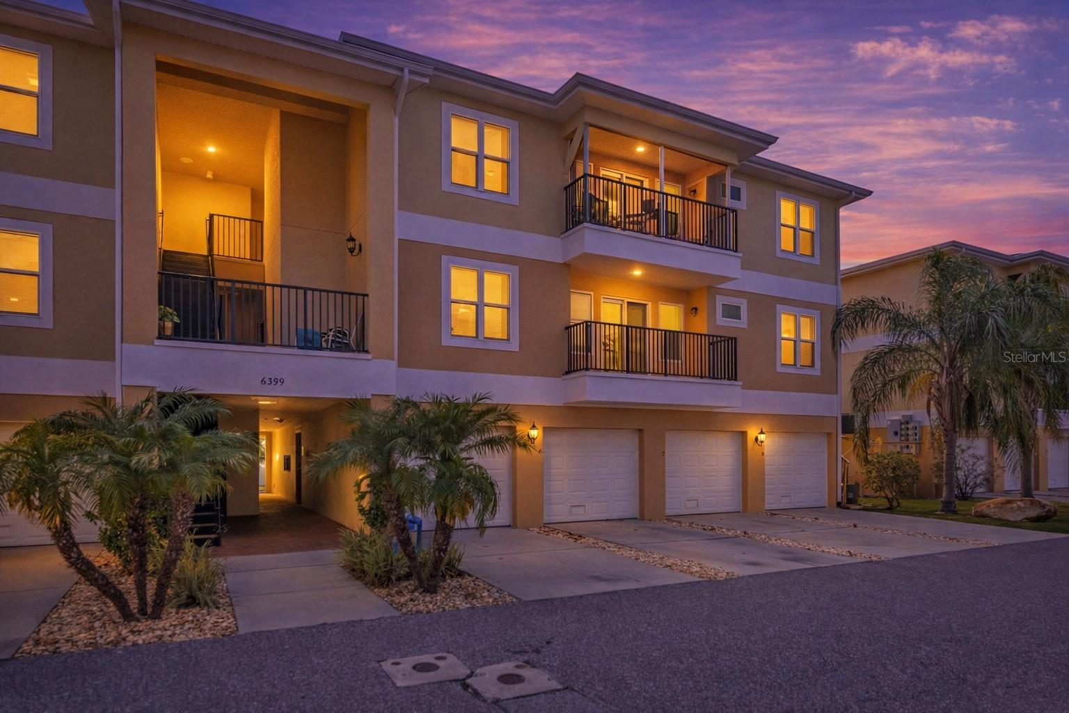 REGENCY PALMS CONDOS BLDG 6 - Residential
