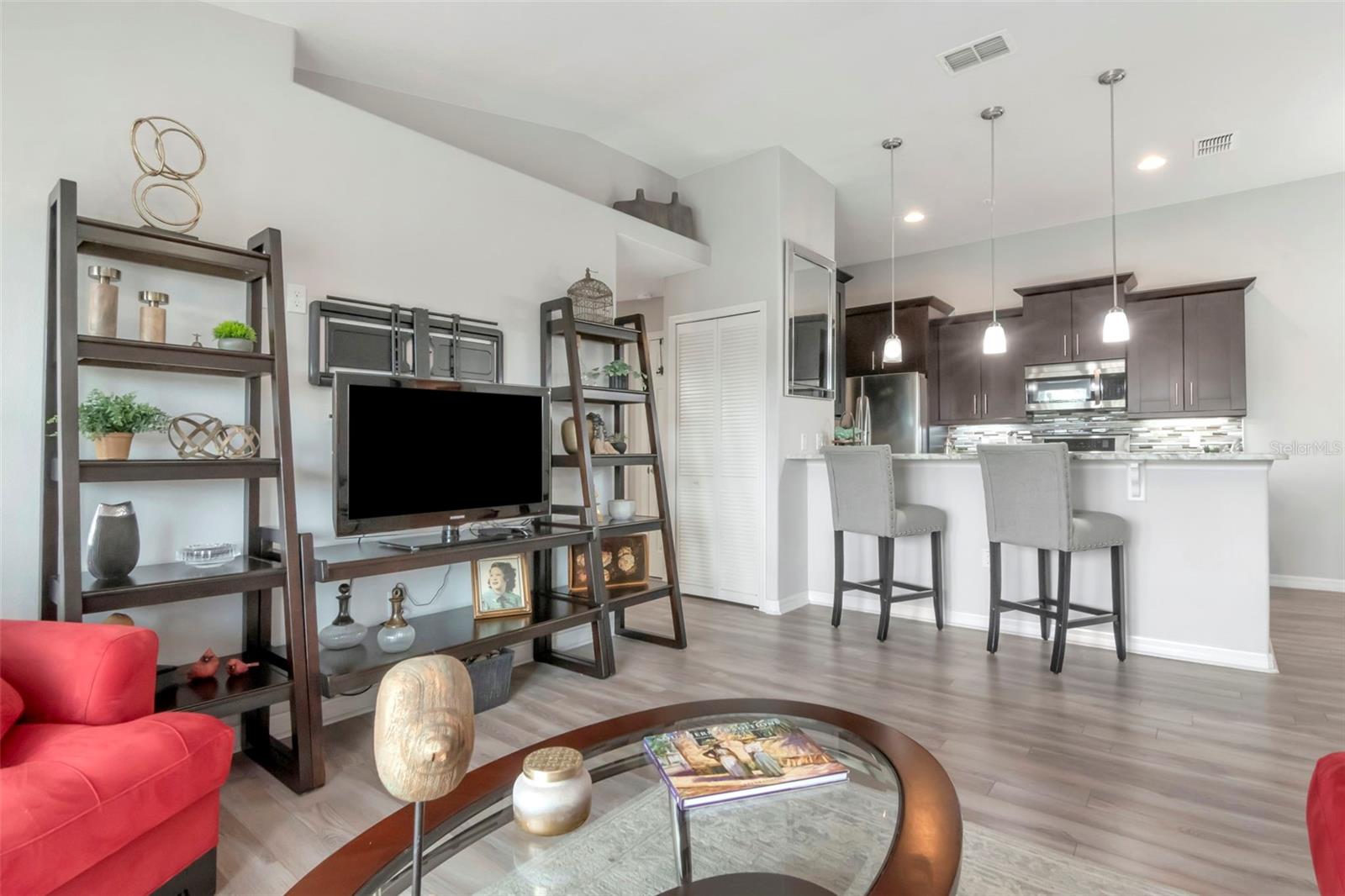REGENCY PALMS CONDOS BLDG 6 - Residential