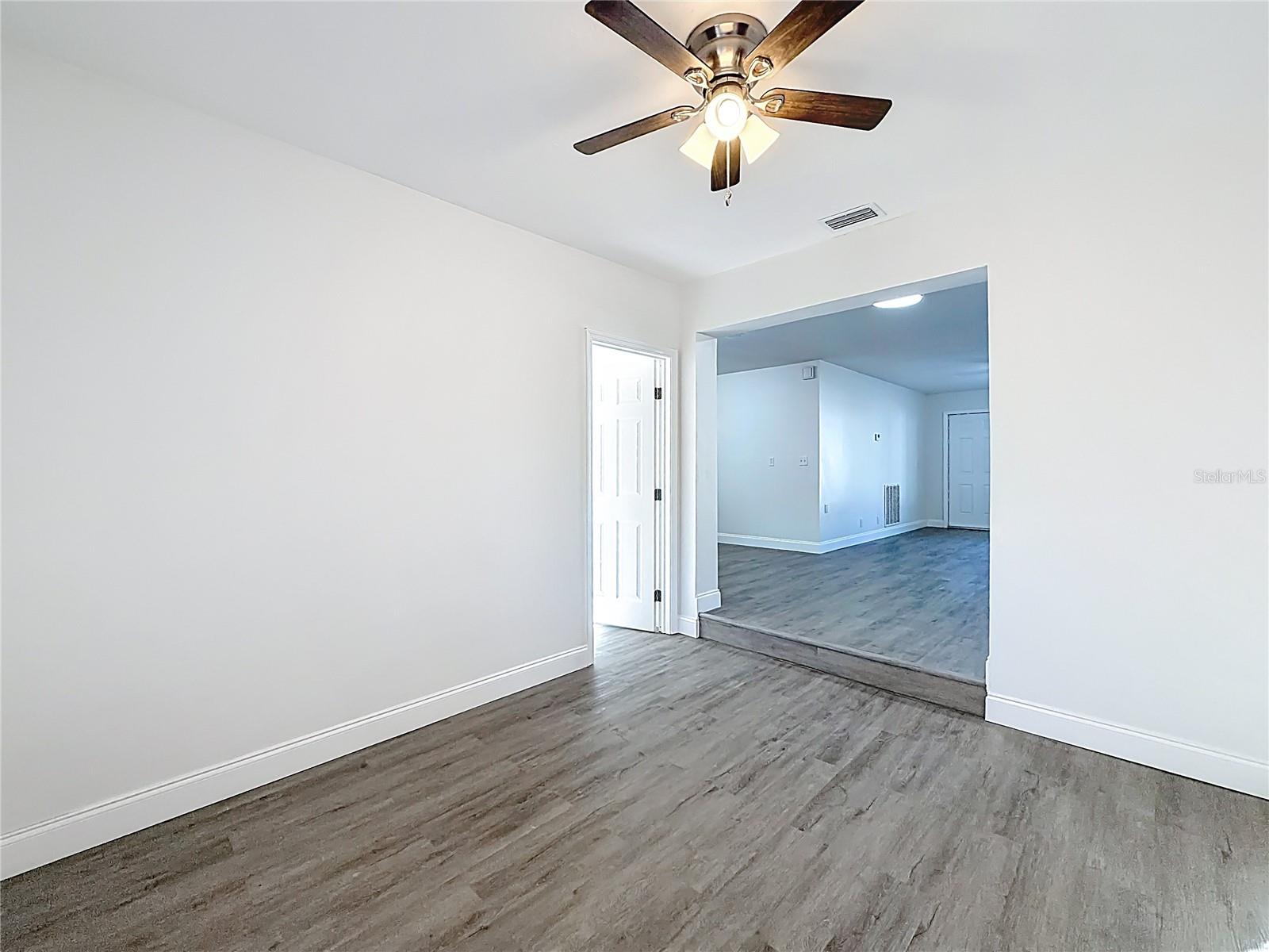 ANCHORAGE OF TARPON LAKE UNIT THREE THE - Residential