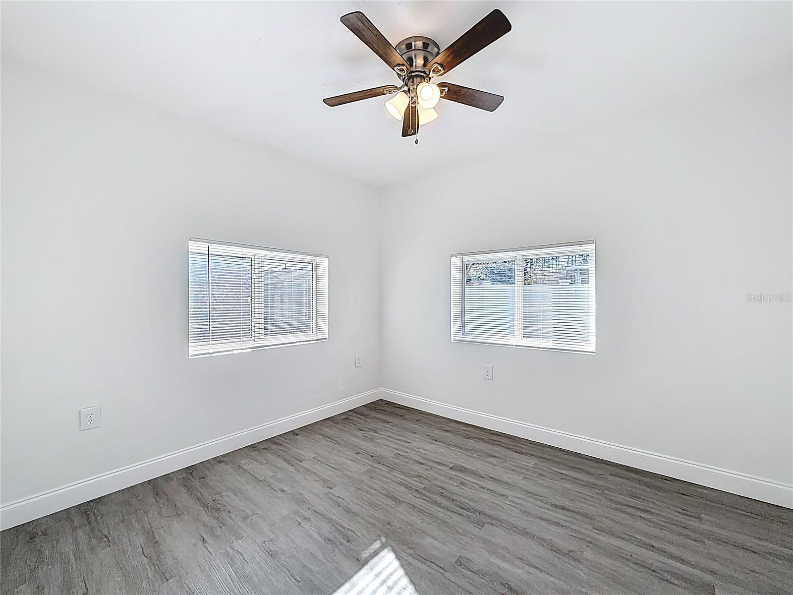 ANCHORAGE OF TARPON LAKE UNIT THREE THE - Residential