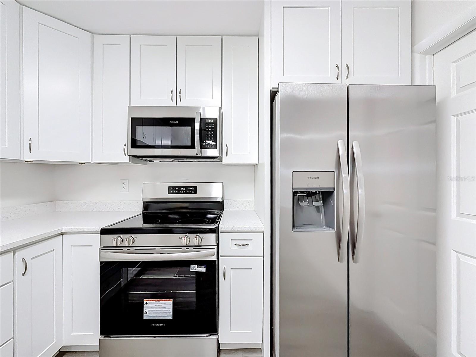 ANCHORAGE OF TARPON LAKE UNIT THREE THE - Residential