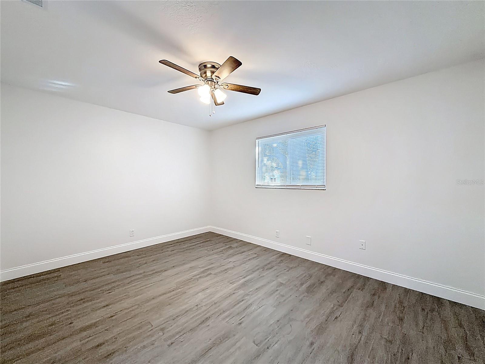 ANCHORAGE OF TARPON LAKE UNIT THREE THE - Residential