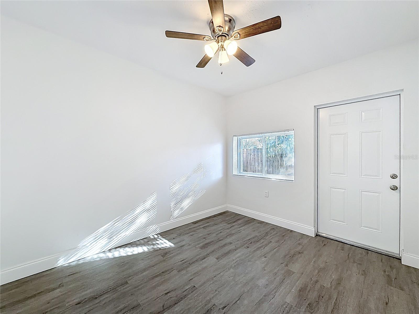 ANCHORAGE OF TARPON LAKE UNIT THREE THE - Residential